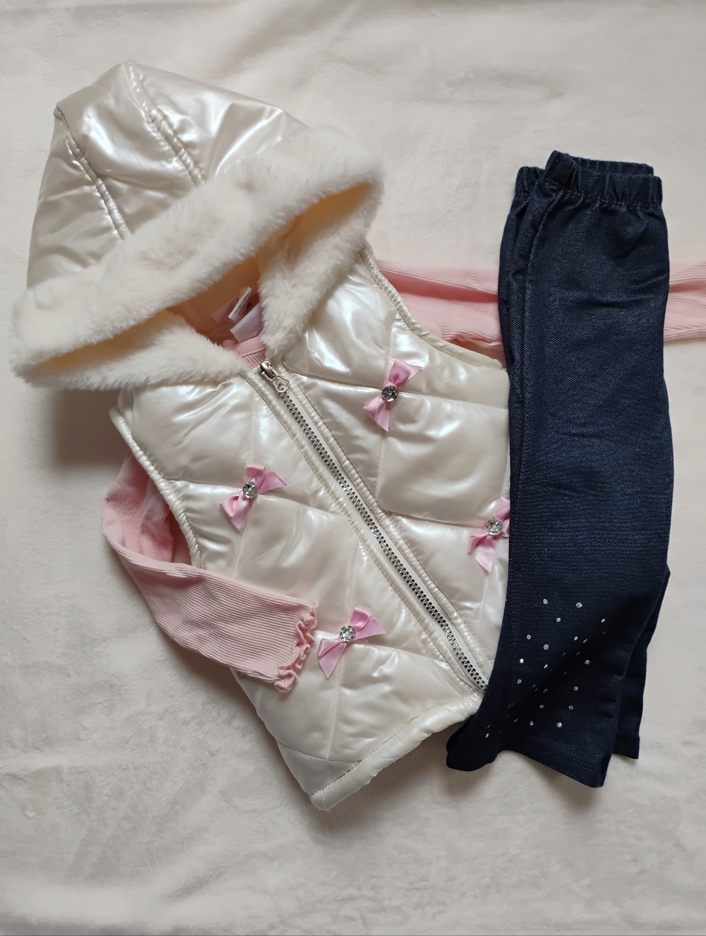 Super Cute Fur Trim & Bow Pearlescent Puffer Vest Outfit | 2T